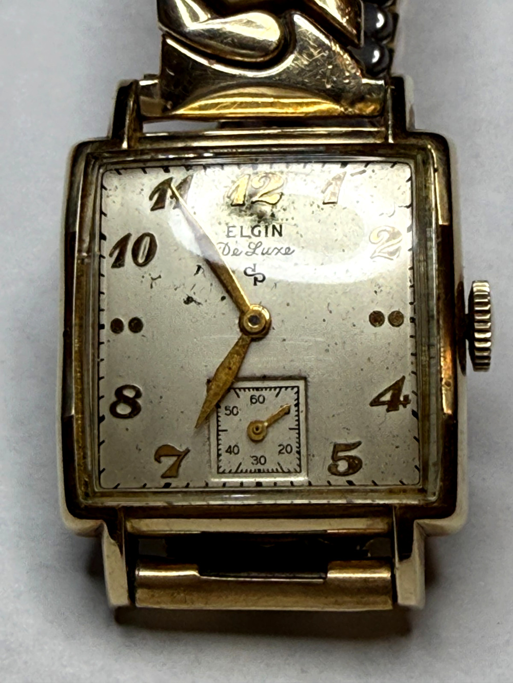 Vintage Elgin 10k Yellow F Bezel Windup Wristwatch Small Second Hand Timepiece